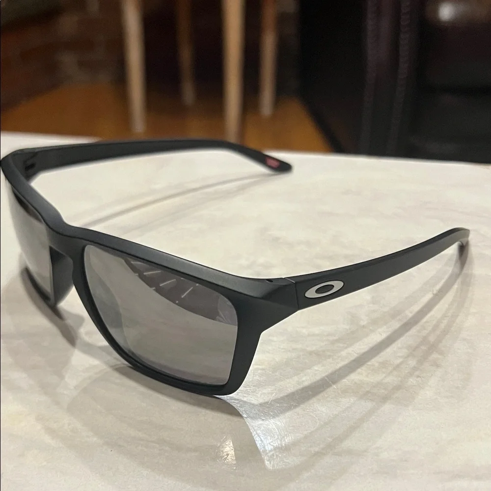 Brand New Polarized Prizm Oakley Black Rectangular Sunglasses
